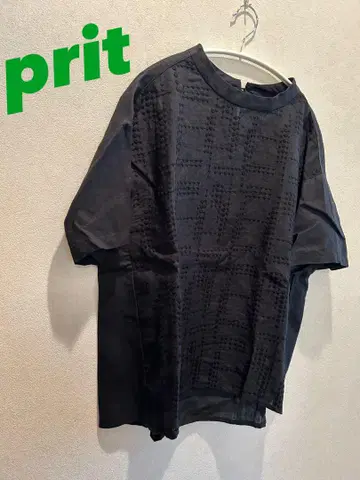 [prit] 프릿 블랙 린넨 100% 반팔 블라우스 새상품급