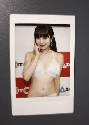 나카무라 치요 폴라로이드