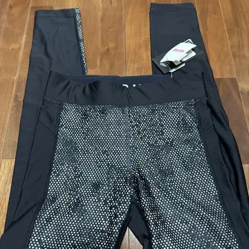 언더아머 여성용 레깅스 블랙 XL