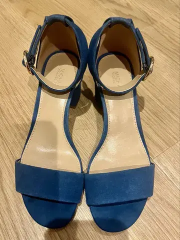 Michael Kors 파랑 스웨이드 샌들 미들 힐