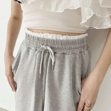 NICE CLAUP 허리 레이스 스웨트 팬츠 그레이