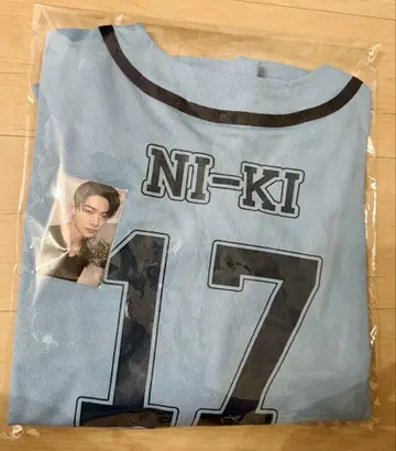 ENHYPEN NIKI 유니폼 트레이딩 카드 포함