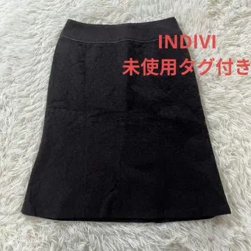 INDIVI 무릎 기장 블랙 스커트 미사용 택 포함