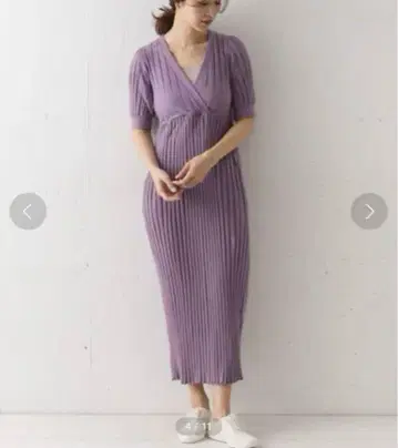KIN 별주 V-NECK Gather ONE-PIECE