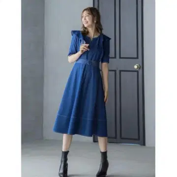 새상품급 QUEENS COURT 데님 샴브레이 프릴 원피스 벨트 포함