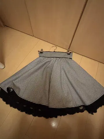 로지타 스커트
