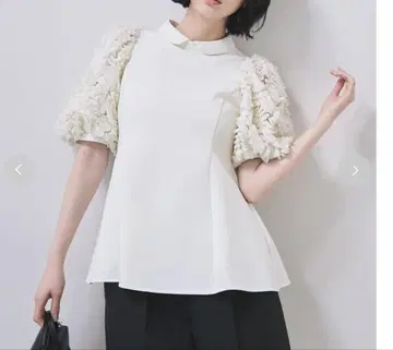 셀포드 카라 부착 디자인 블라우스