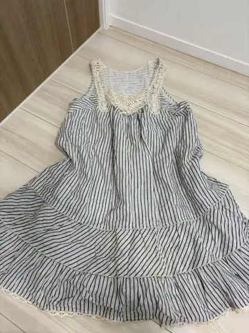 OLIVE des OLIVE 세로 스트라이프 컷소 원피스