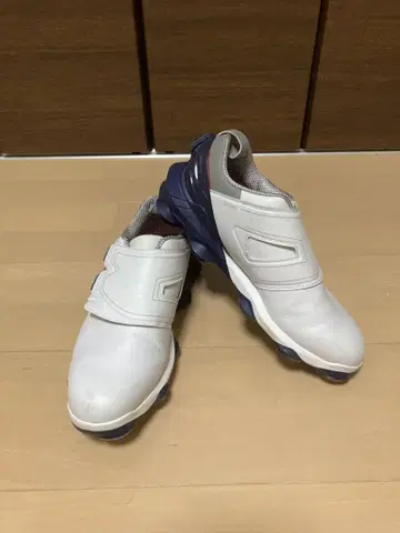새상품급 FOOT JOY 풋조이 TOUR-A BOA 화이트 계열 25.5
