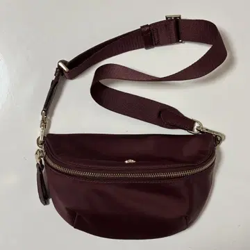 [새상품급] kate spade 버건디 나일론 바디백