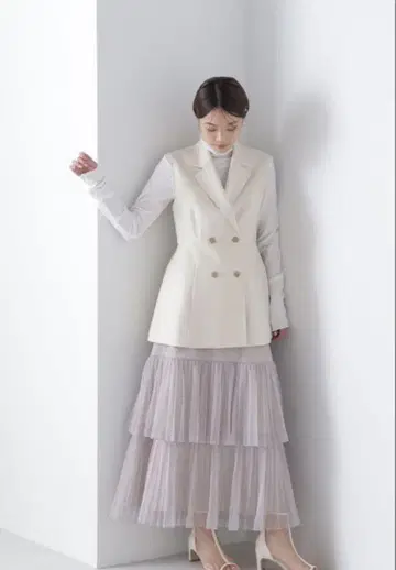 새상품 택 포함 티어드 절개 샤샤 스커트 S