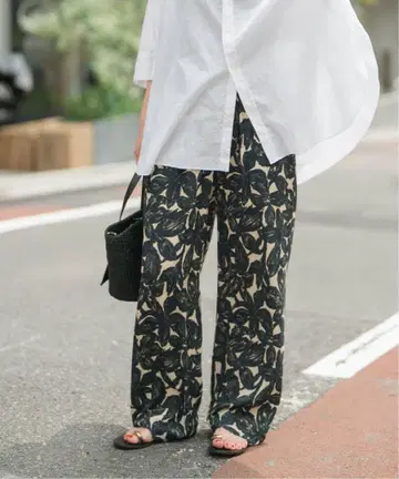 Spick and Span DEVEAUX 이지 팬츠