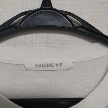 GALERIE VIE 화이트 가디건 긴팔
