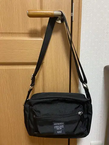 나일론 블랙 숄더백