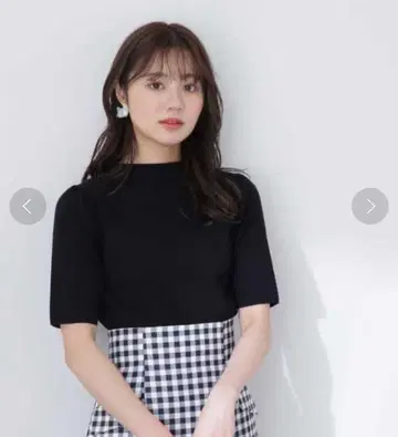 하프 슬리브 니트