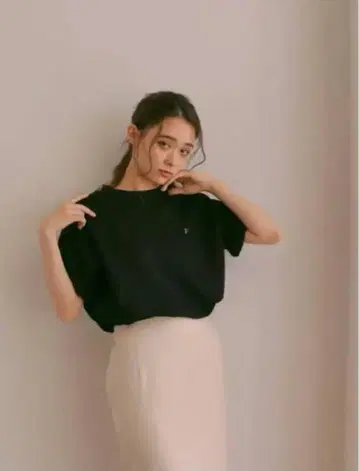 philme P 로고 티셔츠 M 사이즈 베이지