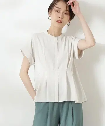 화이트 반팔 블라우스 N.Natural Beauty Basic 새상품급
