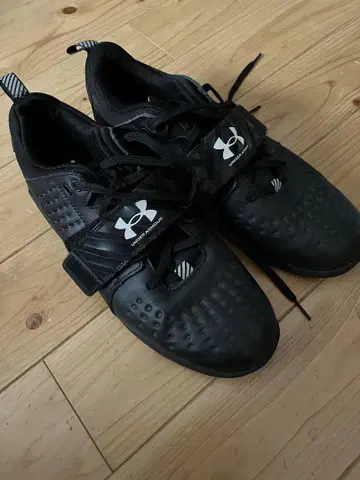 Under Armour 웨이트 리프팅 신발