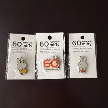 주말 가격 인하 미피 60years 핀 배지 3개 세트
