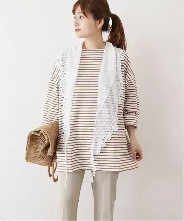 홈 클리닝 완료 튤 레이스 스톨 저널 스탠다드