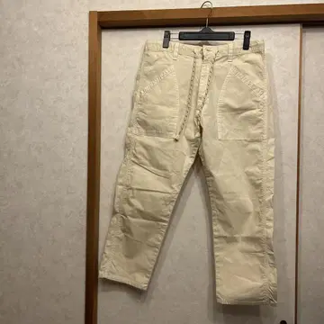 Lee 크롭 팬츠 아이보리