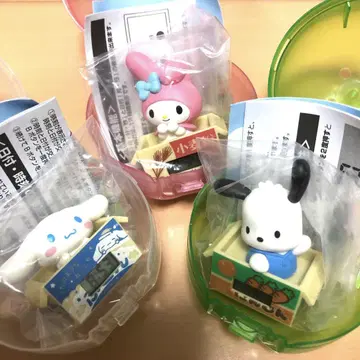 산리오 캐릭터즈 종이상자 워치