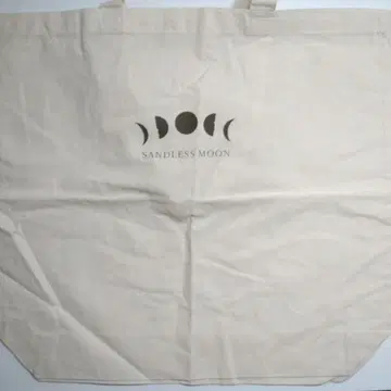 SANDLESS MOON 토트백