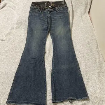 PARASUCO 다크 블루 부츠 컷 데님