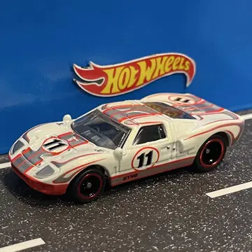 핫휠 포드 GT-40 차고