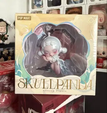 POP MART SKULLPANDA 피규어
