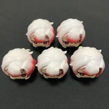 악마 집사와 검은 고양이 아쿠네코 리라코로 아몬