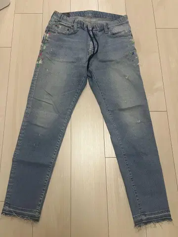 Daisy Street 페인트 가공 데님 팬츠