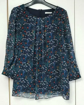 AMACA x Liberty 7부 기장 블라우스
