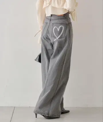 chico 하트 프린트 박스 와이드 데님 팬츠