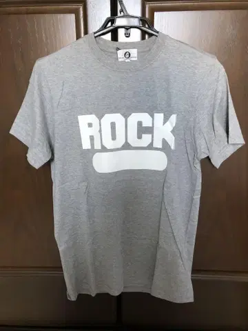 GOODENOUGH ROCK 티셔츠 새상품