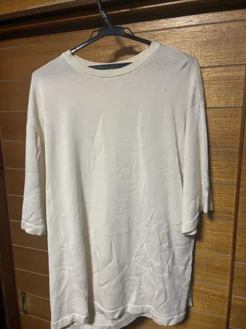 Yonetomi Silk Tee 크림색 M 사이즈 상당