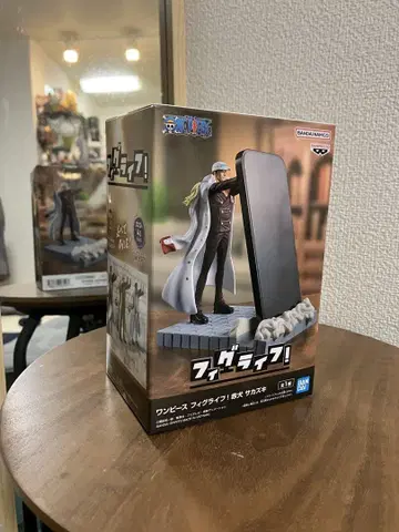 원피스 사카즈키 피규어 약 15cm