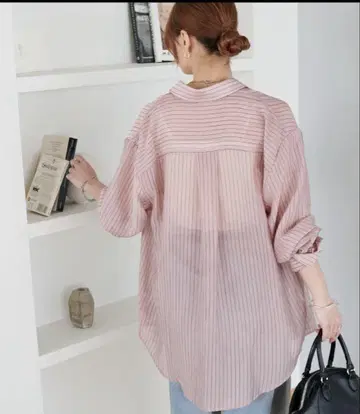 DISCOAT 시어 스트라이프 셔츠 핑크