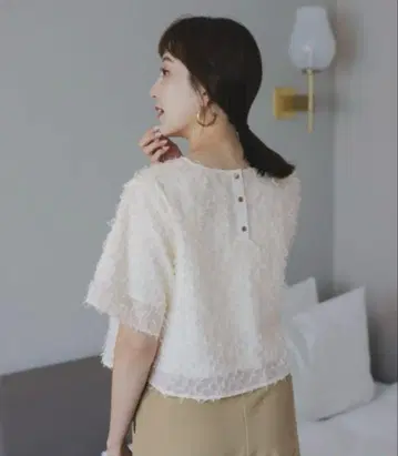 titivate 백 골드 버튼 자카드 탑 아이보리