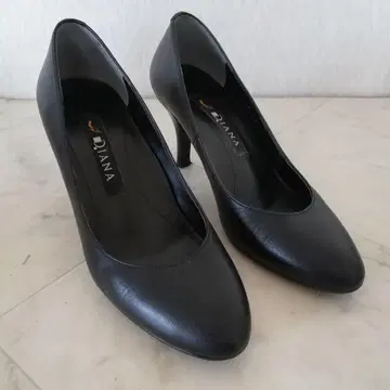 새상품급!! DIANA 다이애나 천연 가죽 심플 펌프스 22cm