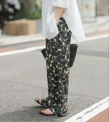 Spick and Span DEVEAUX 이지 팬츠