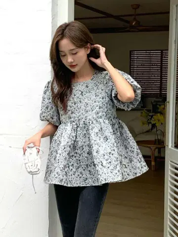 자카드 펄럼 퍼프 리본 톱