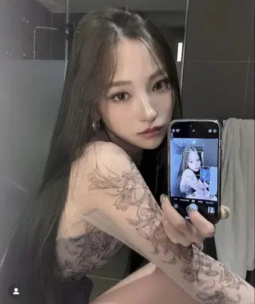 melt the lady lily tattoo tops 멜트더레이디