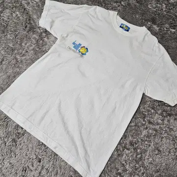 [ ONE DECISION AWAY ] clover tee 티셔츠