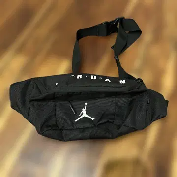 Jordan 바디백 블랙