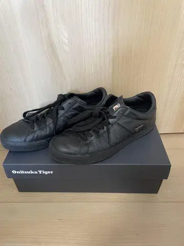 오니츠카타이거 스니커즈