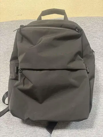 블랙 백팩