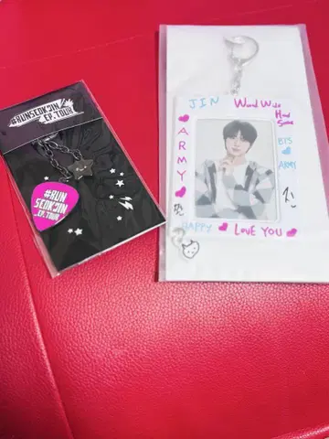 BTS 진 키링 & 포토 카드 홀더