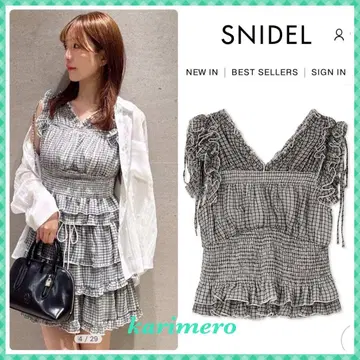 완판 색상 신상 새상품 SNIDEL 스나이델 셔링 프릴 블라우스