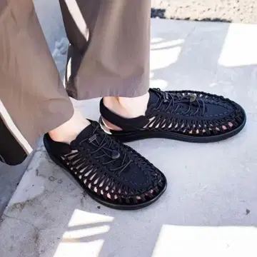 KEEN 스포츠 샌들 블랙